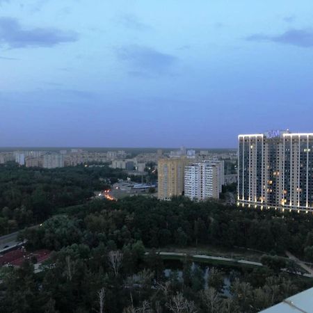 Квартира Парковые Озера Apartment Kiev Exterior foto