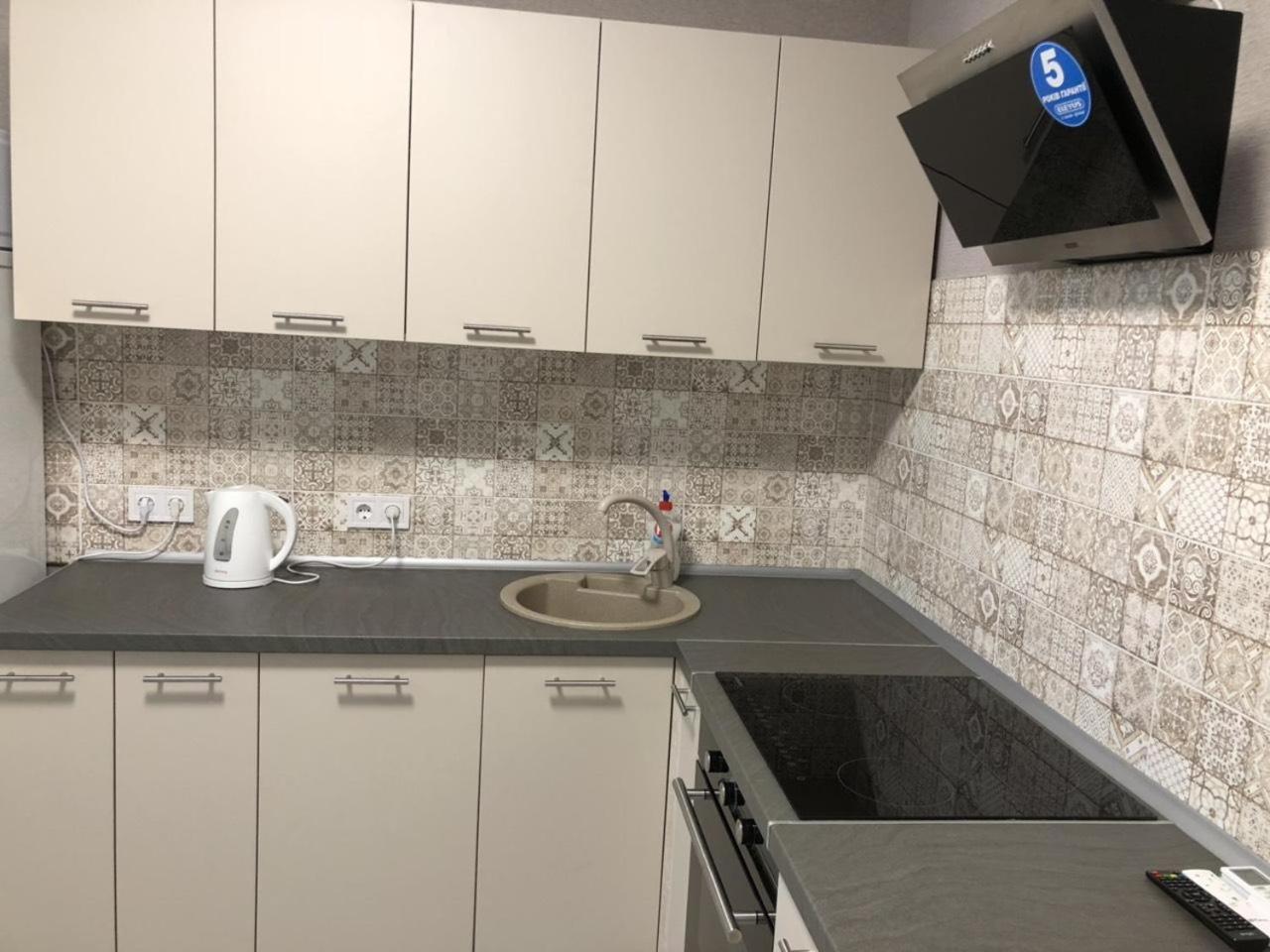 Квартира Парковые Озера Apartment Kiev Exterior foto